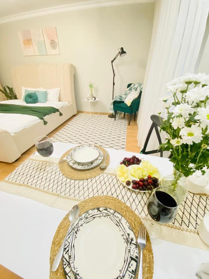 Like Home Apartments&Rooms Almaty Exterior foto